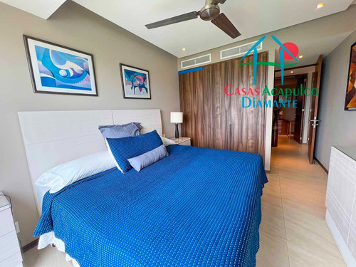 Cad La Isla Emerald H6. Departamento En Condominio De Playa Con Terraza Y Vista A Las Albercas