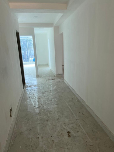 For Sale Edificio Corporativo En La Av. Enriquillo Los Cacicazgos De 5 Pisos Niveles Con Ascensor