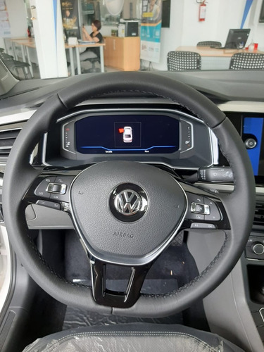 Volkswagen Virtus Highline 200 Tsi
