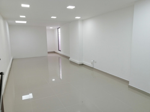 Oficina En Arriendo/venta En La Porciuncula. Cod V1029103