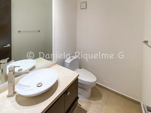 Imagen 9 de 14 de Garden House Con Amplia Terraza Privada