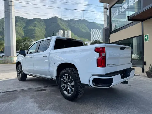 Chevrolet Cheyenne 5.3 V8 RST Doble Cabina 4x4 At