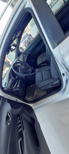 Imagen 7 de 12 de Toyota Yaris 1.5 Xls Pack 5p Cvt 2023