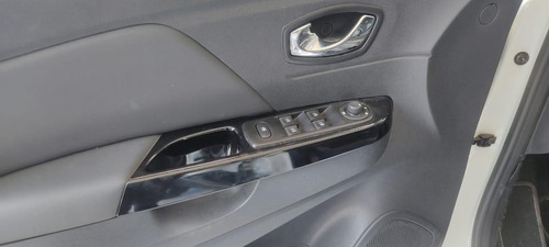 Renault Captur CAPTUR INTENSE 1.6 16V FLEX 5P AUT.
