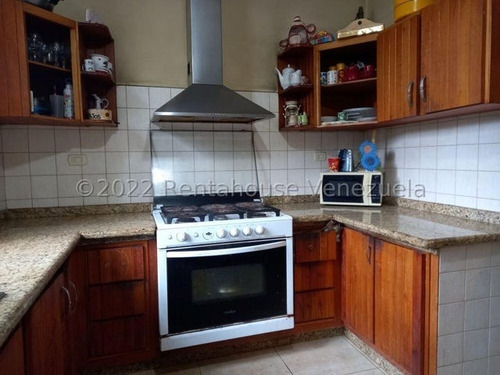 Imagen 5 de 20 de Vendo Casa Tipo Townhouse En Urbanizacion Doña Elvira, Codigo 22-25035 Cm