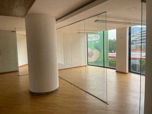 Oficinas En Renta Excelente Ubicación. Recién Remodelada