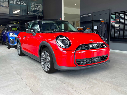 Mini Cooper S (automático) 2025