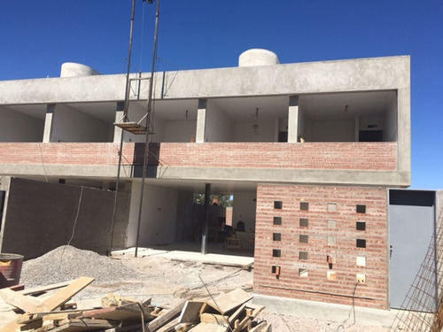 Venta Duplex 3 Dormitorios En Centenario