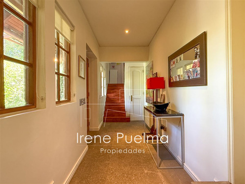 Vende Casa Con Gran Jardin En Huinganal En Lo Barnechea