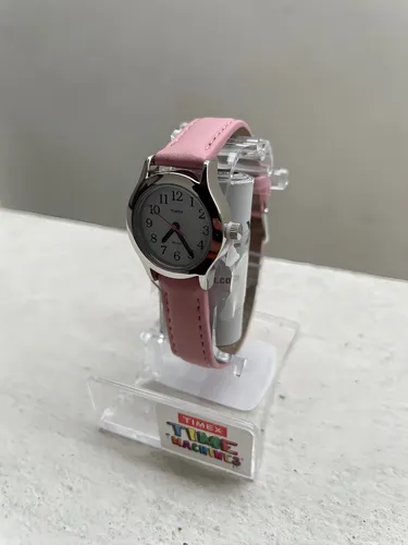 Reloj Para Niña Timex Cristal Mineral 24 Mm Wr 30m T790819j