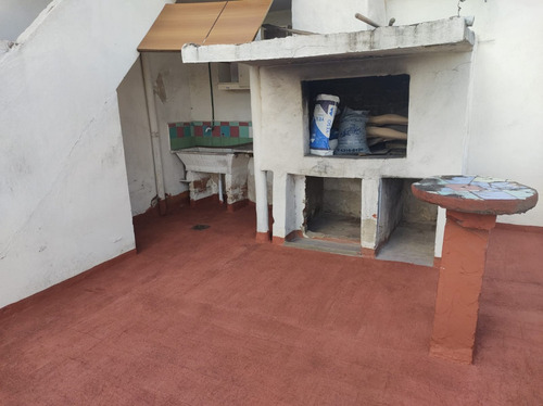 Departamento 2 Ambientes S/ Avenida C/ Amplio Patio