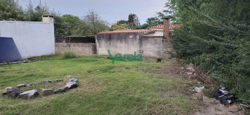 Venta Casa, Villa Argentina, 3 Dormitorios, 2 Baños, Cerca De La Playa.