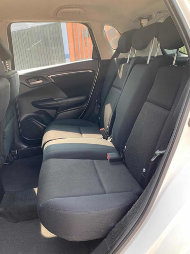 Imagen 8 de 15 de Honda Fit 2015 1.5 Hit At