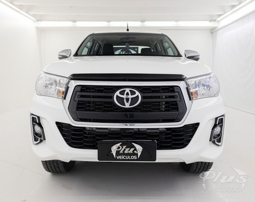 Imagem 8 de 15 de Toyota Hilux 2.7 Srv 4x4 Cd