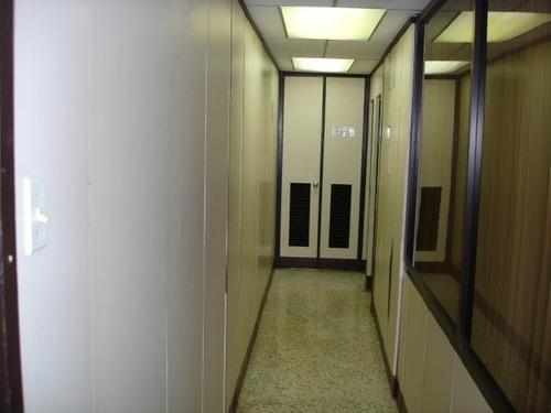 Imagen 7 de 14 de Mls Adl 22-4458 Local Comercial En Alquiler En 5 De Julio