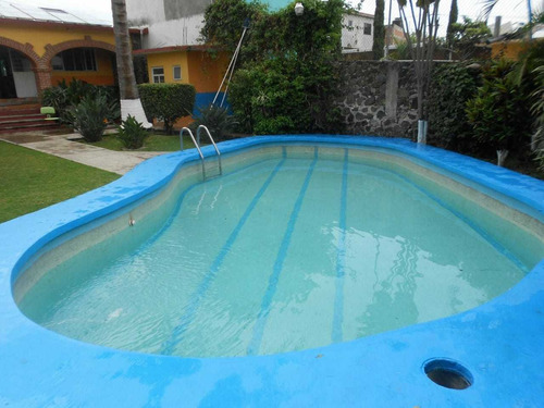 Imagen 2 de 14 de Oaxtepec Casa Con Alberca Privada, Paneles Solares Y Wi-fi.