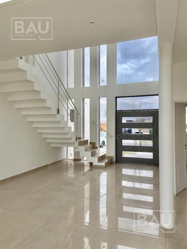 Casa En Venta Con Renta En Los Alisos, Nordelta