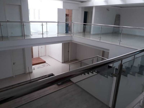 Imagen 7 de 10 de Adriana Atienzo Vende | Casa De Lujo En Naguanagua, Urb. La Entrada (foc-719)