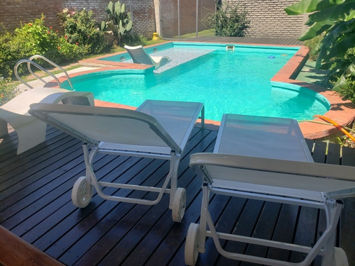 Vivisierras, Cabaña Carlos Paz, Aire, Piscina Privada, Wifi, Cochera, Exquisito Barrio A 2 Cuadras Del Lago.