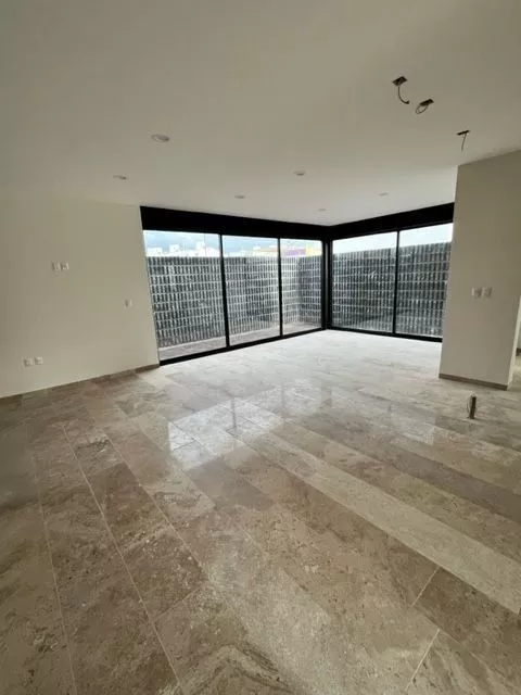 Venta De Casas En El Mirador, 4ta Recamara En Pb, 4 Baños Eq