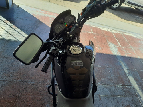 Imagen 10 de 12 de Honda Falcon 400