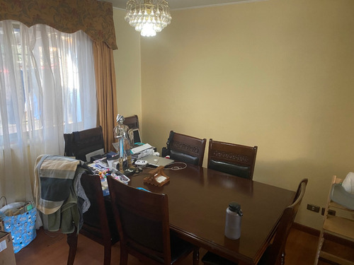Casa En Excelente Barrio Residencial