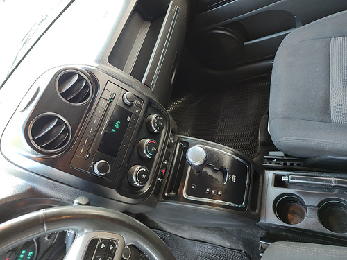 Imagen 13 de 20 de Jeep Patriot 2012 Sport 4x4 At Abasto Motors