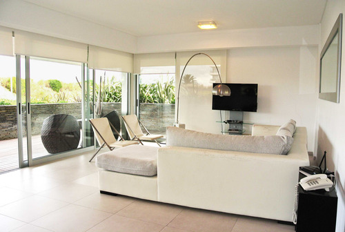 Apartamento En Venta Primera Linea En Brava Ref6061 (ref: Atm-6061)