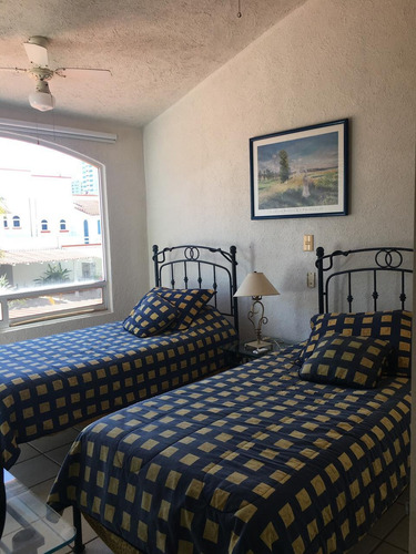 Imagen 5 de 5 de Remato Menos $200,000.00 Casa De Playa De 3 Niveles