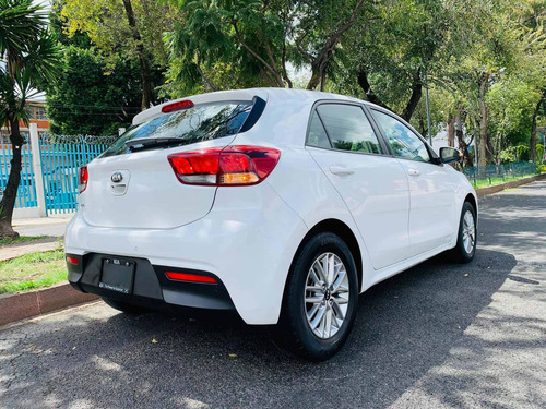 Imagen 7 de 15 de Kia Rio 2018 1.6 Ex Hchback At