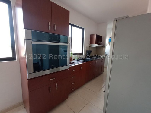 Imagen 3 de 12 de Leida Falcon Rentahouse Vende Apartamento En La Trigaleña Valencia 22-17135 Lf