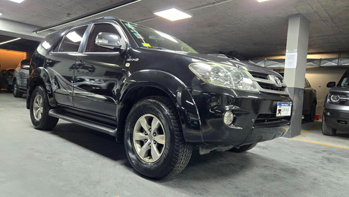 Toyota Hilux SW4 3.0 Srv Cuero