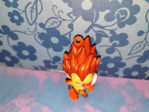 Figura Vegeta Dragon Ball Llavero Esfera Sorpresa Db