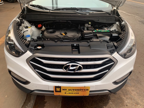Imagem 12 de 15 de Hyundai Ix35 Gl 2.0 Branco 2018