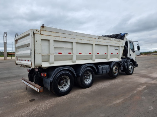 Imagem 10 de 15 de Volvo Vm 270 8x4 Ano 2013 Caçamba Bitruck Traçado