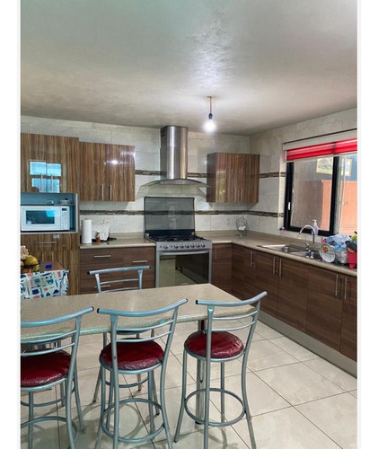 Casa En Venta En Vasco De Quiroga, Morelia, Michoacán De Ocampo C.p. 58230
