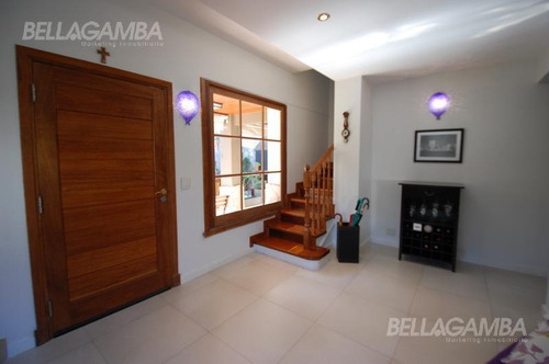 Imagen 3 de 30 de Hermosa Casa En El Corazón De Vicente López