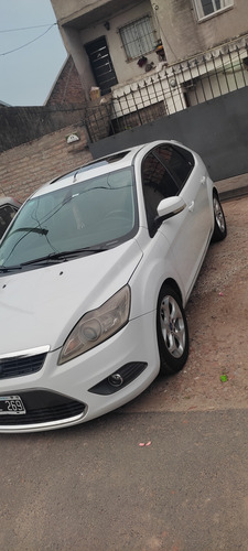 Ford Focus 2 2.0 Ghia Mt