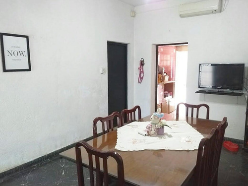 Venta Casa Tres Dormitorios Abasto