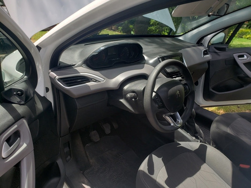 Peugeot 208 1.6 Active 2018