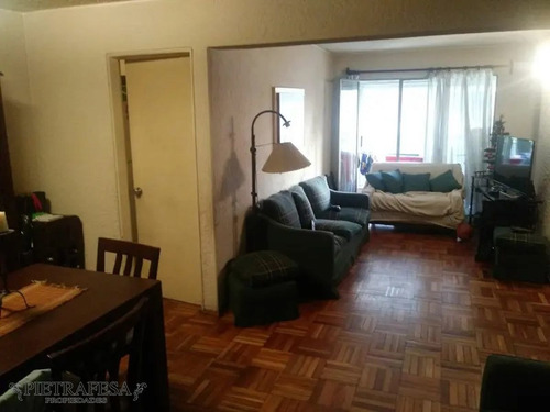 Imagen 2 de 12 de Apartamento En Venta Con Renta 3 Dormitorios, 2 Baños Y Balcón-mercedes-centro