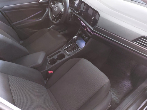 Imagen 5 de 6 de Volkswagen Vento 2019 1.4 Comfortline 150cv At