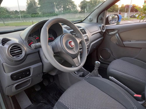 Imagem 10 de 13 de Fiat