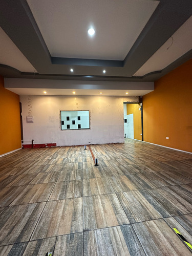 Arriendo Local Strepcenter Guillermo Ulriksen (97891)