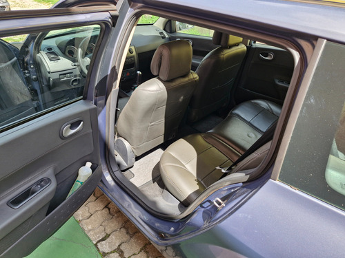 Renault MéGane Gratour 1.6 Dynamique Hi-flex 5p