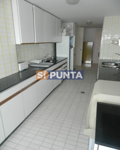 Imagen 7 de 16 de Apartamento En Venta - Brava