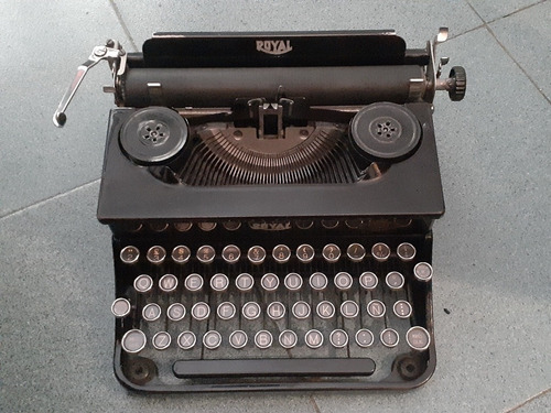 Antigua Maquina De Escribir Royal Año 1920 Hecha En Usa