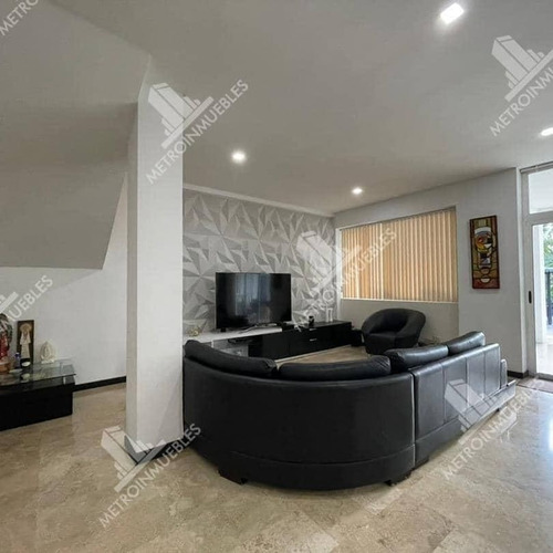 Imagen 6 de 10 de Casa En Venta Valencia Calle Cerrada