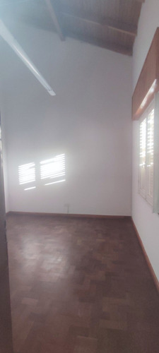 Imagen 6 de 9 de Alquila Oficina (sin Excepción) Sobre Brown N°724 Piso 1 De La Ciudad De Neuquén