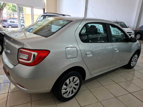 Imagem 5 de 11 de Renault Logan 1.0 Expression 16v Flex 4p Manual